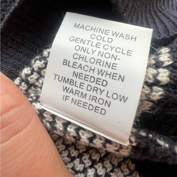 32 degrees cool | size medium | exercise skirt skort - Picture 2 of 5